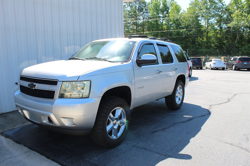 2010 Chevrolet Tahoe 4WD LT's photo