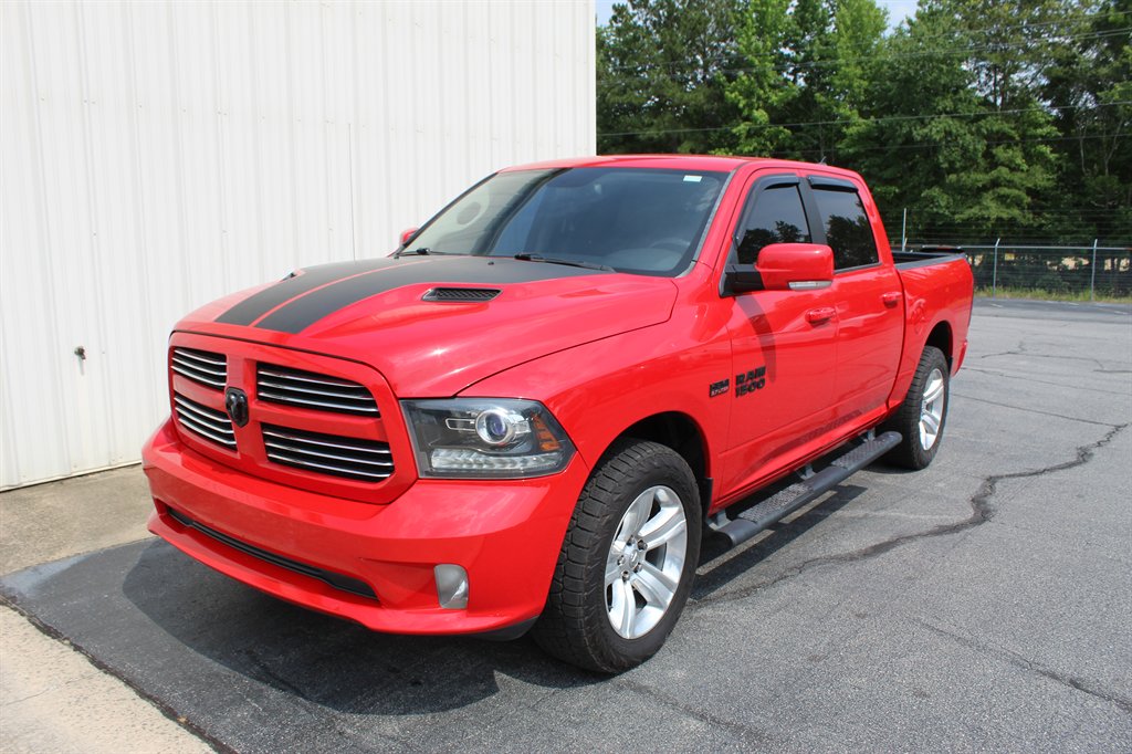 2016 RAM 1500 Pickup Sport